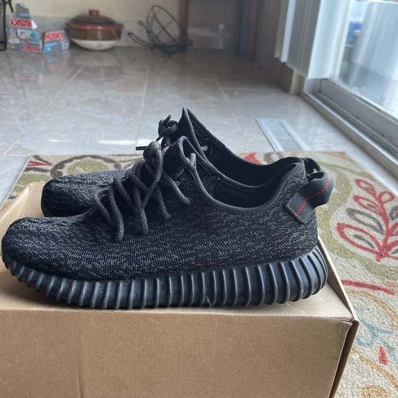Yeezy pirate blacks 2015